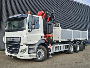 CF 530 8x4-4 / FASSI 27.5 t/m CRANE + TIPPER